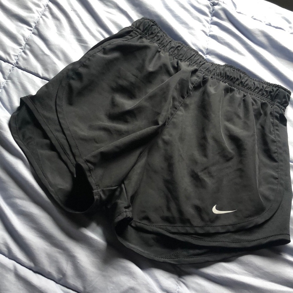 Nike running short